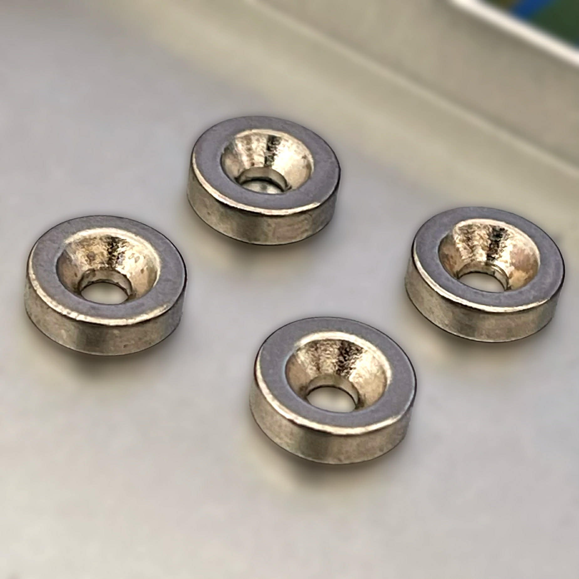 Mutual Attraction Magnets w/ Countersunk Hole (Super Strong) 8-pcs